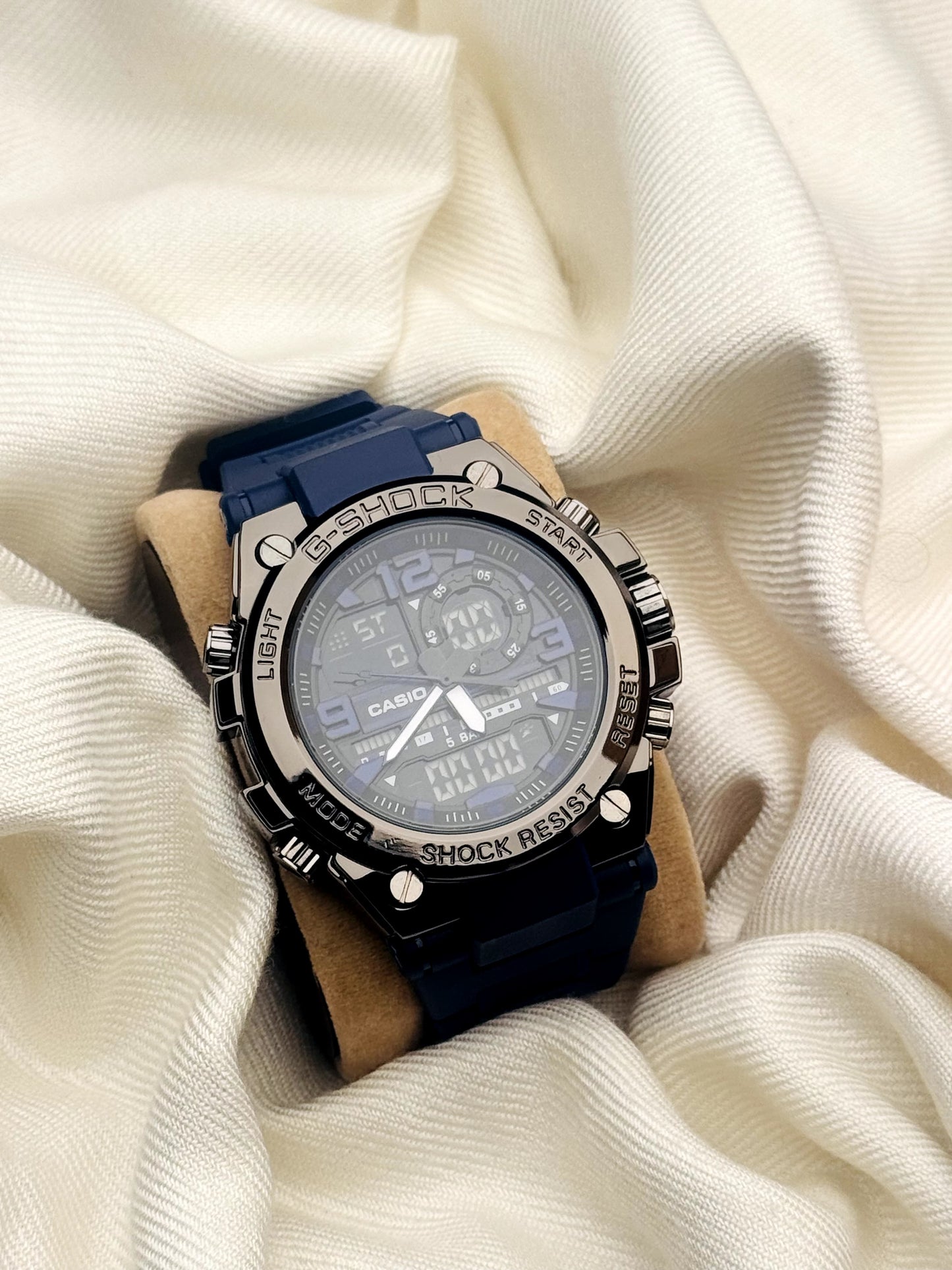 G-Shock - GSTW-300 Metal-Body Blue Sports Watch