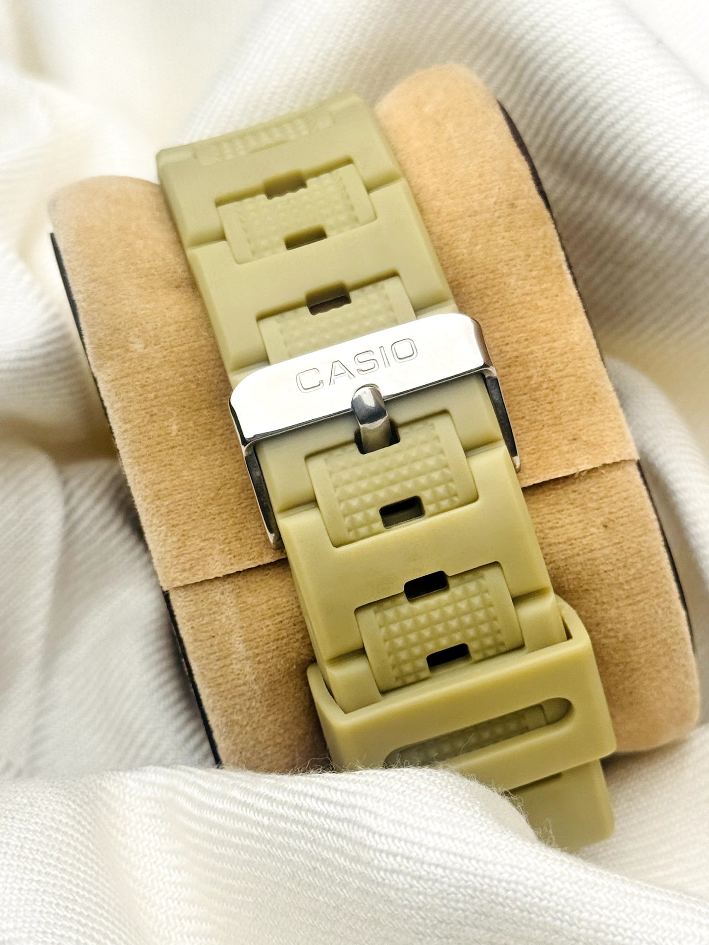 G-Shock - GSTW-300 Metal-Body Beige Sports Watch