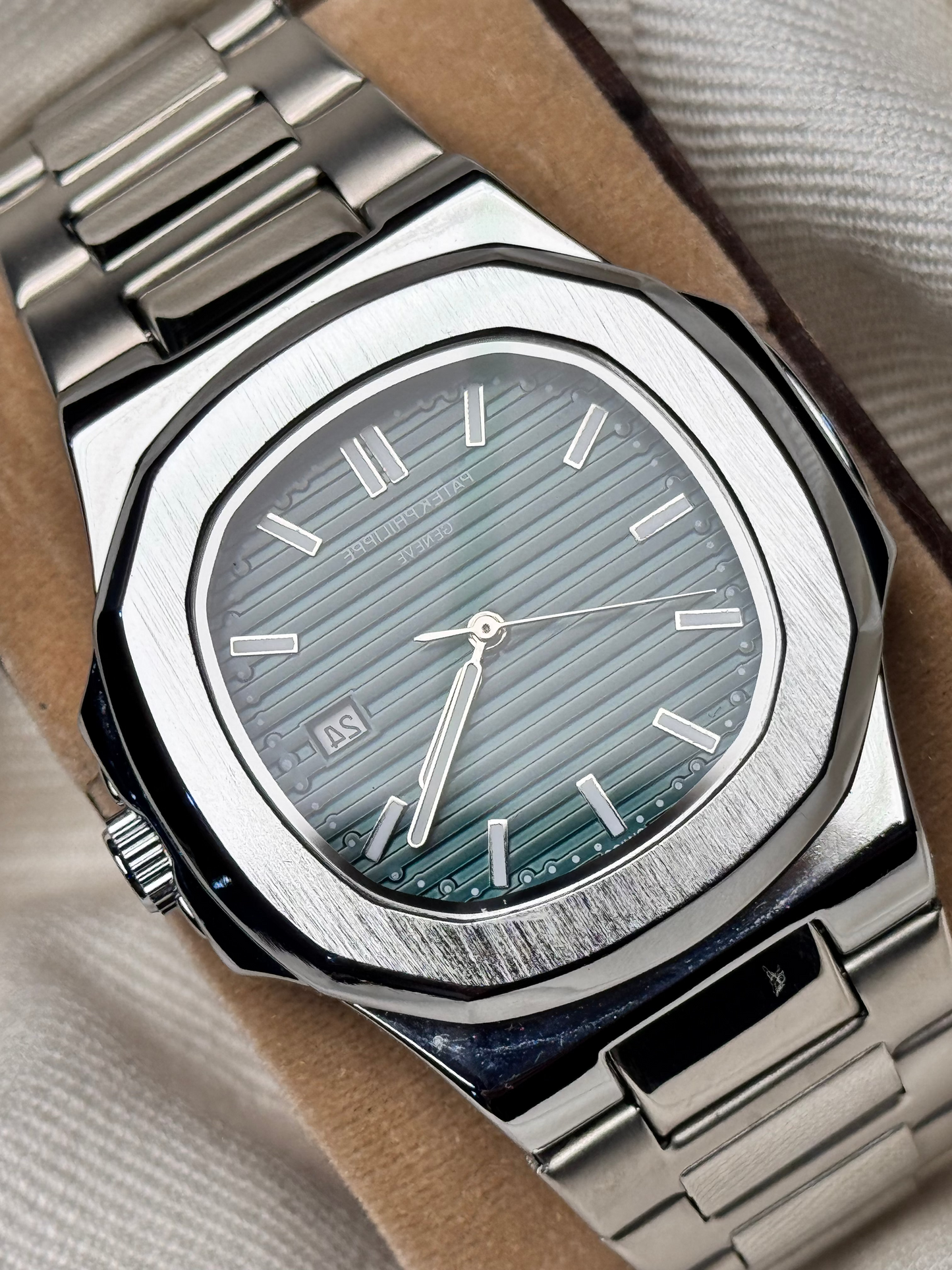 Premium Green Dial Silver Chain Watch