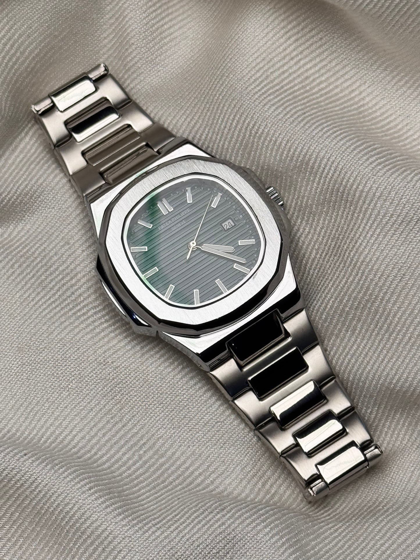 Premium Green Dial Silver Chain Watch