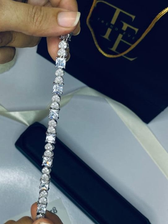 Classic Silver Twinkle Bracelet